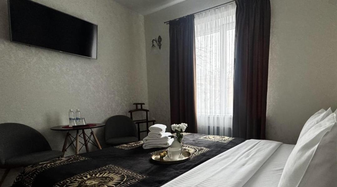 Hotel Шляпа Dnipro Exterior foto