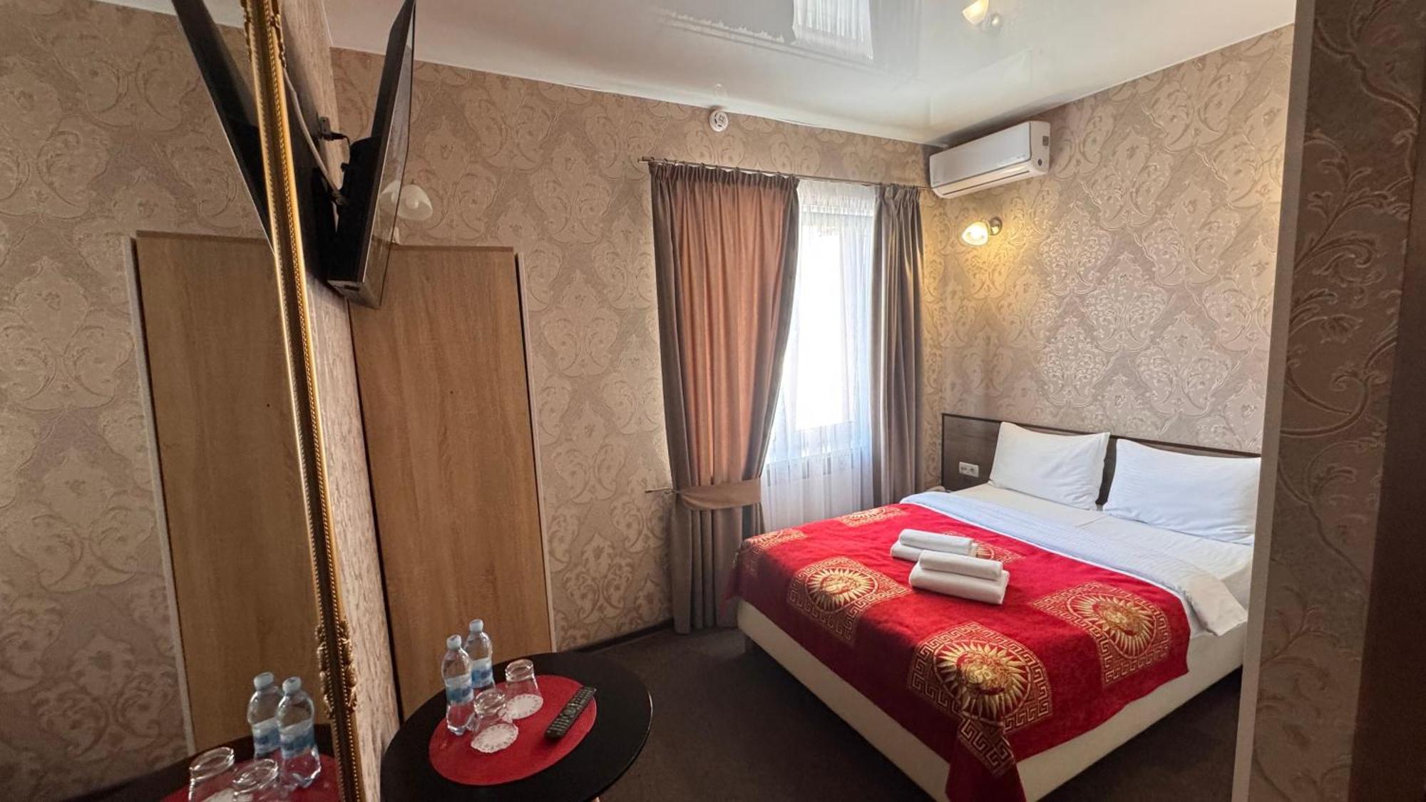 Hotel Шляпа Dnipro Exterior foto